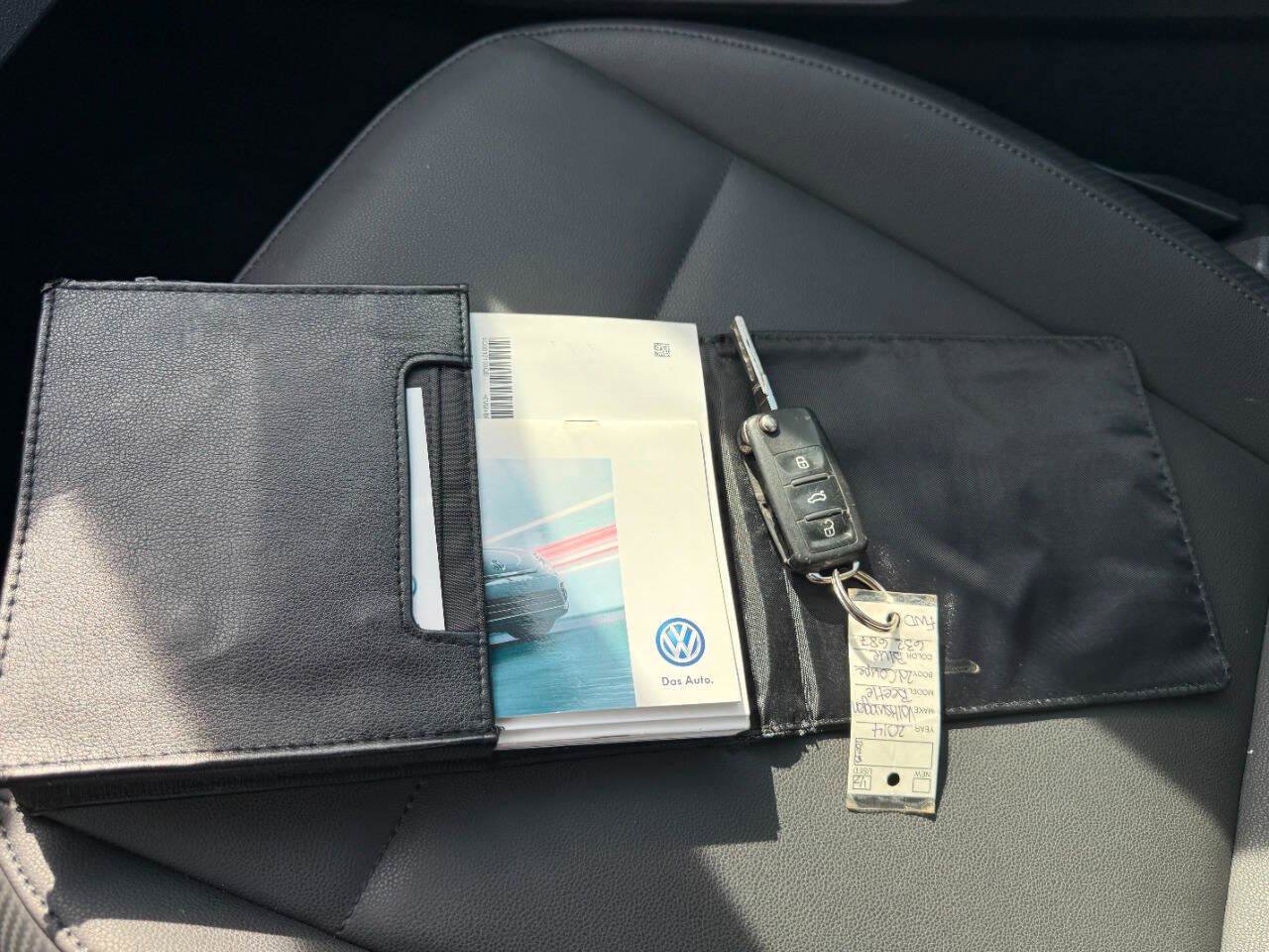 Used 2014 Volkswagen Beetle 2.5 image 33