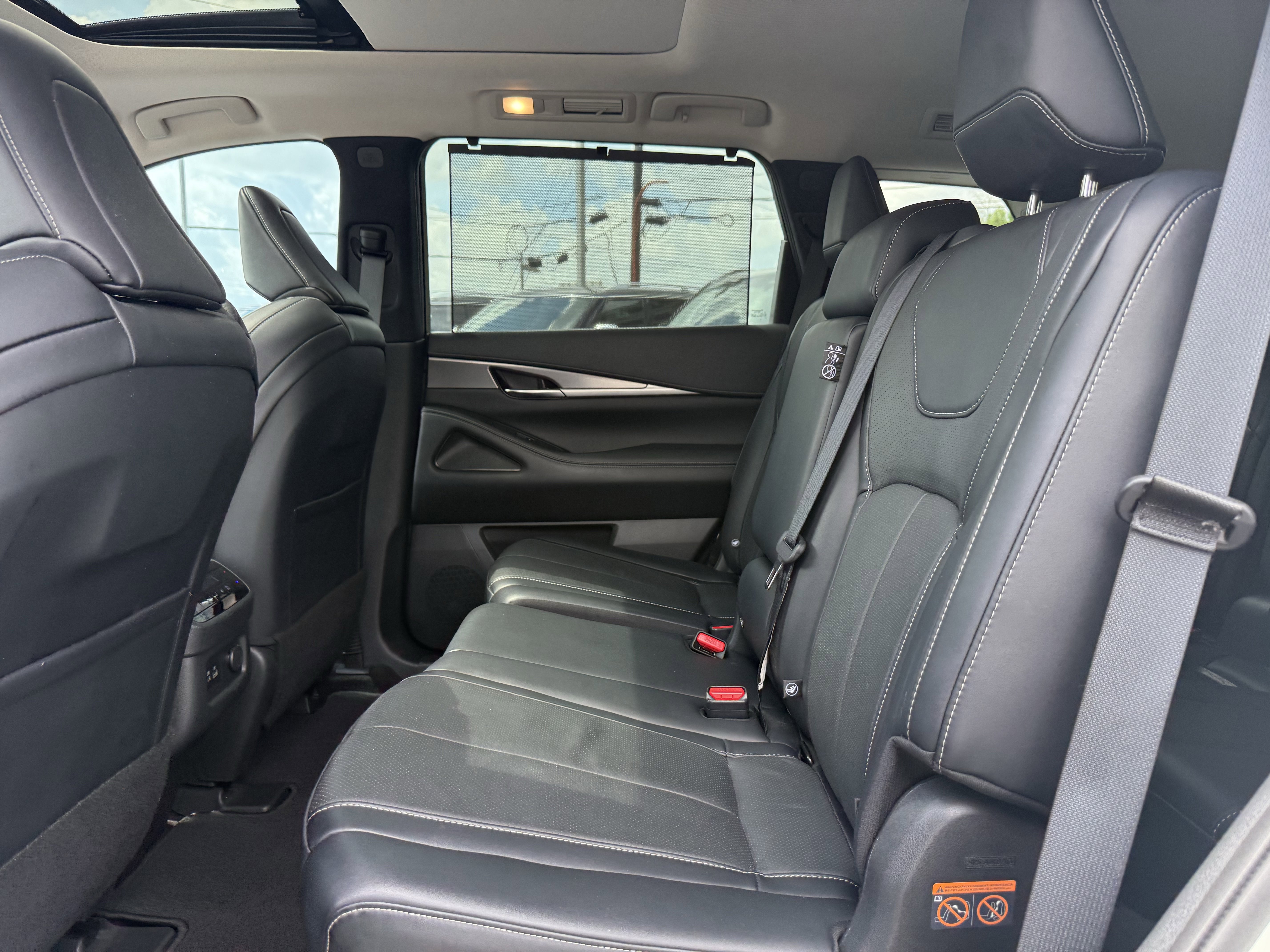 Certified 2023 INFINITI QX60 Luxe w/ Cargo Package image 15