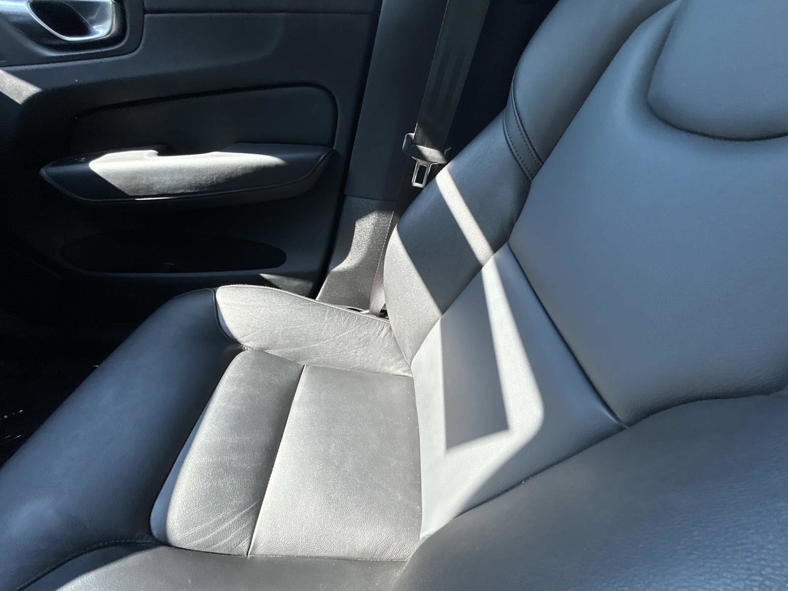 Certified 2024 Volvo XC60 B5 Core w/ Protection Package Premier image 16