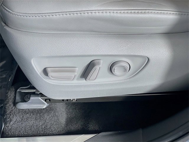 Used 2020 Toyota Highlander Limited Platinum image 12