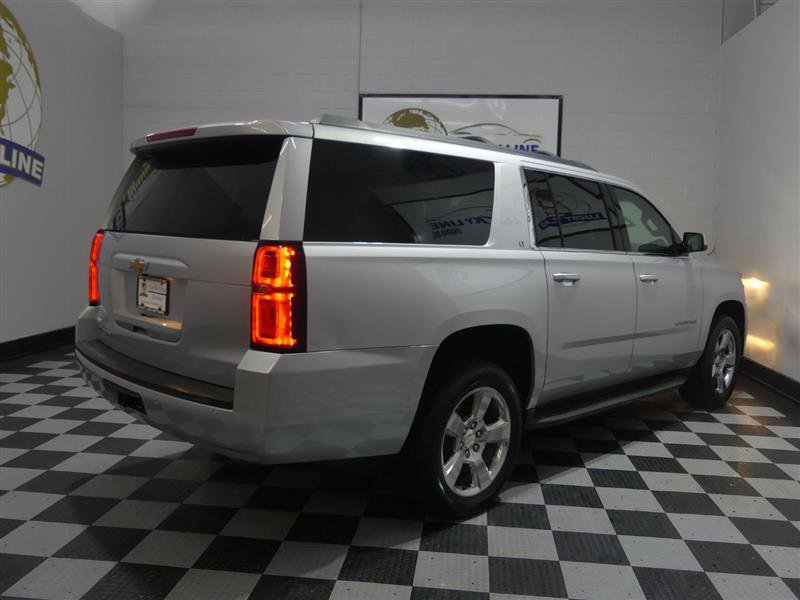 Used 2017 Chevrolet Suburban LT image 10