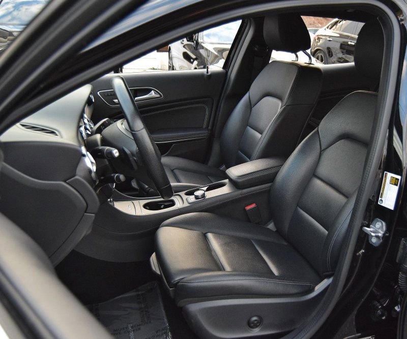 Used 2020 Mercedes-Benz GLA 250 4MATIC image 17