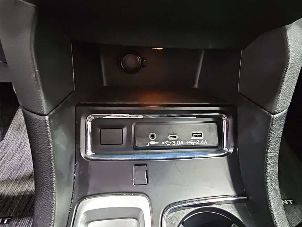 Used 2024 Subaru Ascent Premium w/ Convenience Package image 19