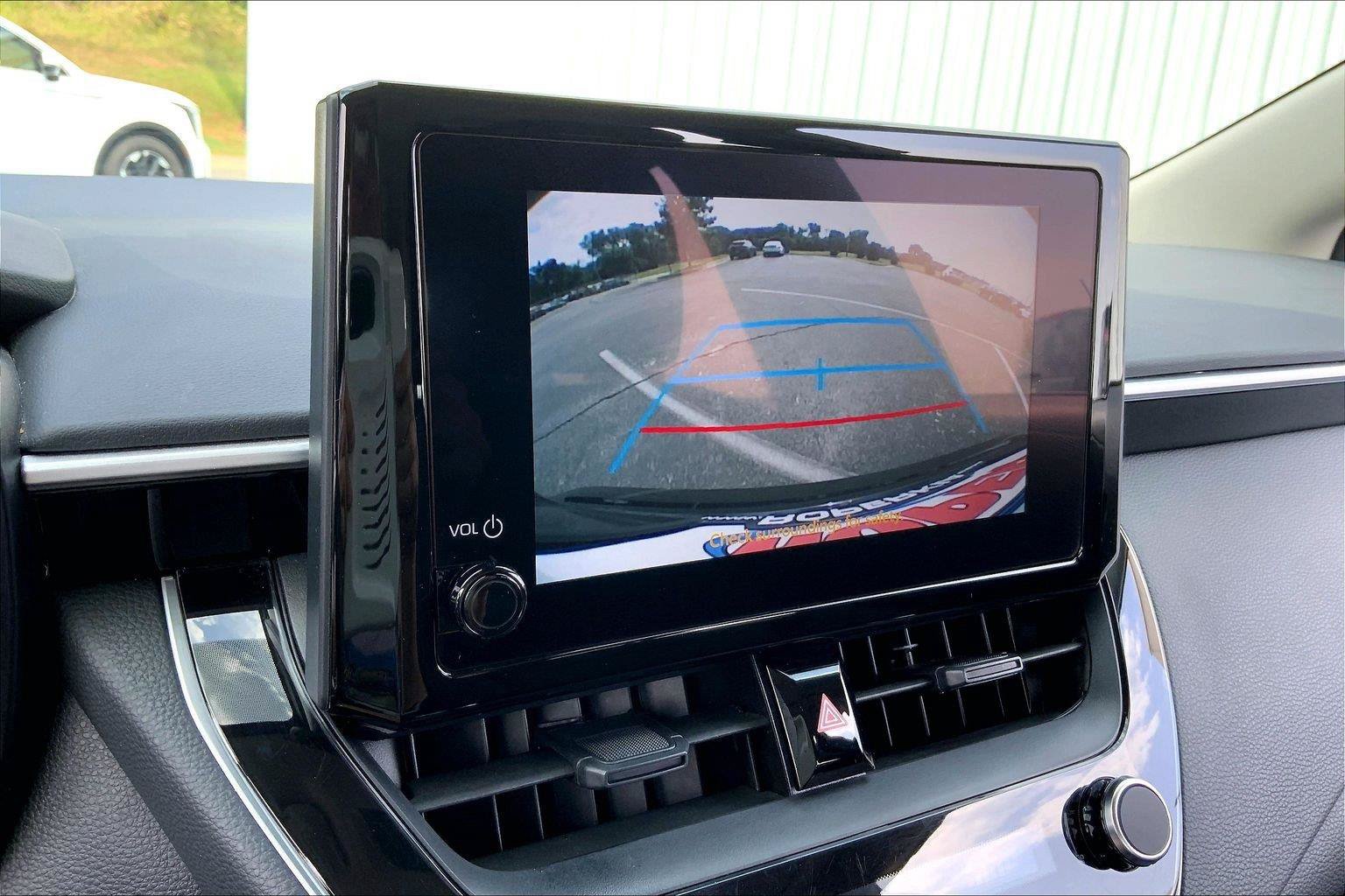 Used 2024 Toyota Corolla LE FWD image 19