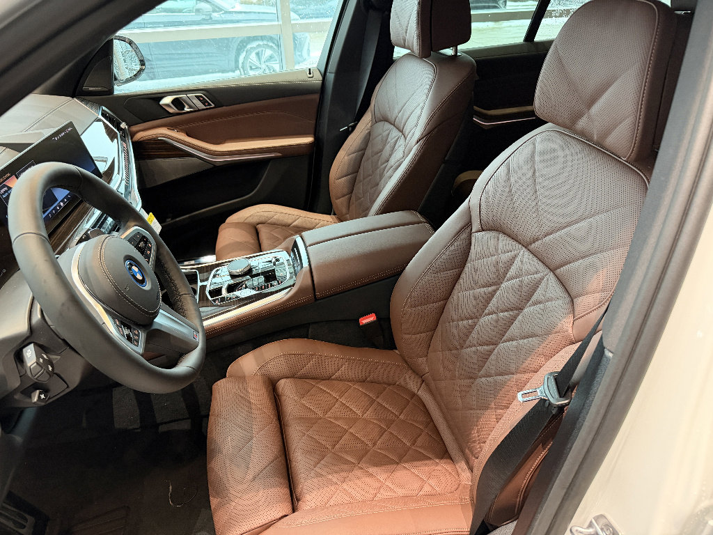 New 2026 BMW X5 xDrive50e w/ M Sport Package image 12