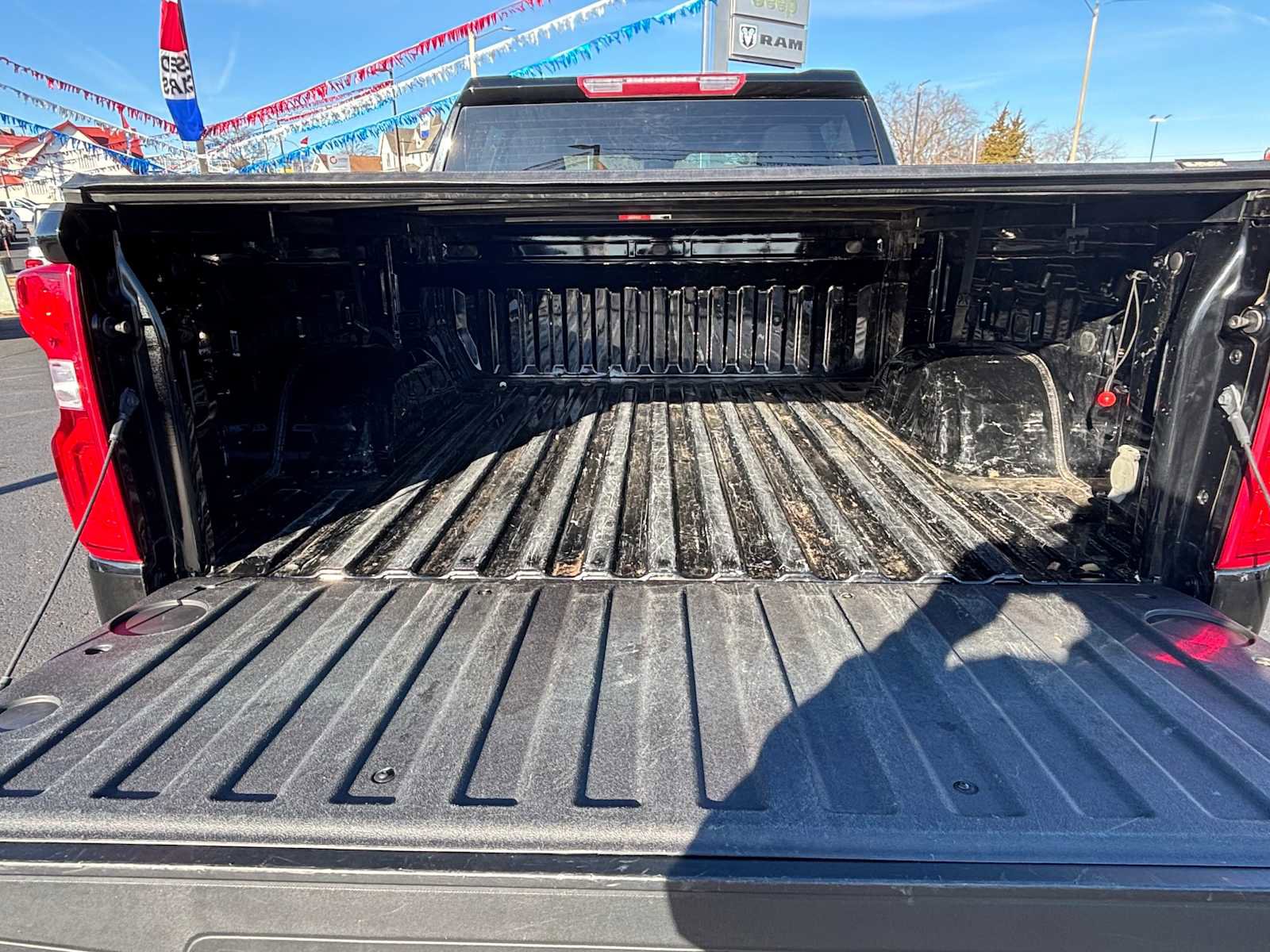 Used 2022 Chevrolet Silverado 1500 LT Trail Boss w/ LPO, Dark Essentials Package image 14