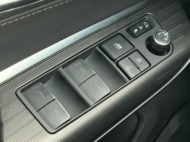 Certified 2021 Toyota Venza Limited w/ Advanced Technology Package image 32