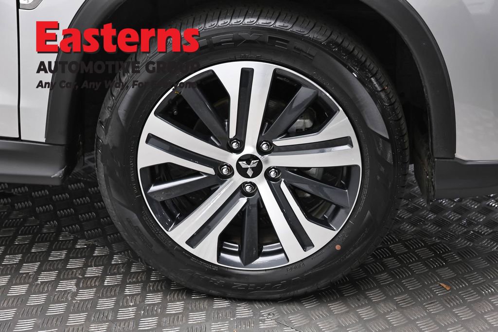 Used 2025 Mitsubishi Outlander Sport AWD image 30
