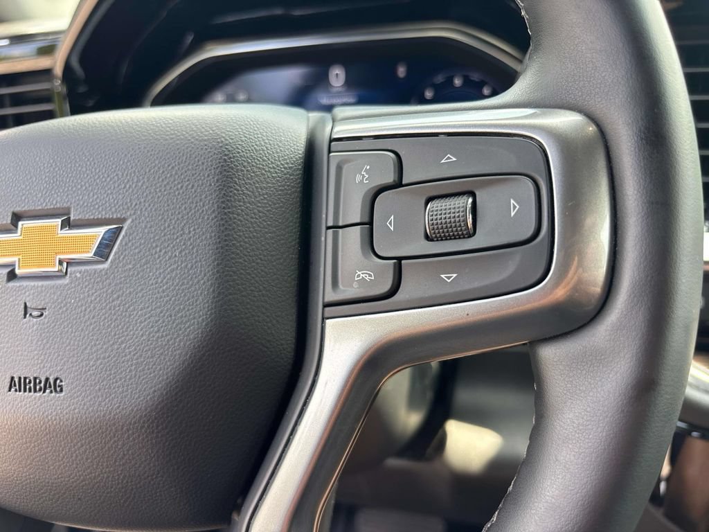Used 2024 Chevrolet Silverado 1500 LT AWD/4WD image 22