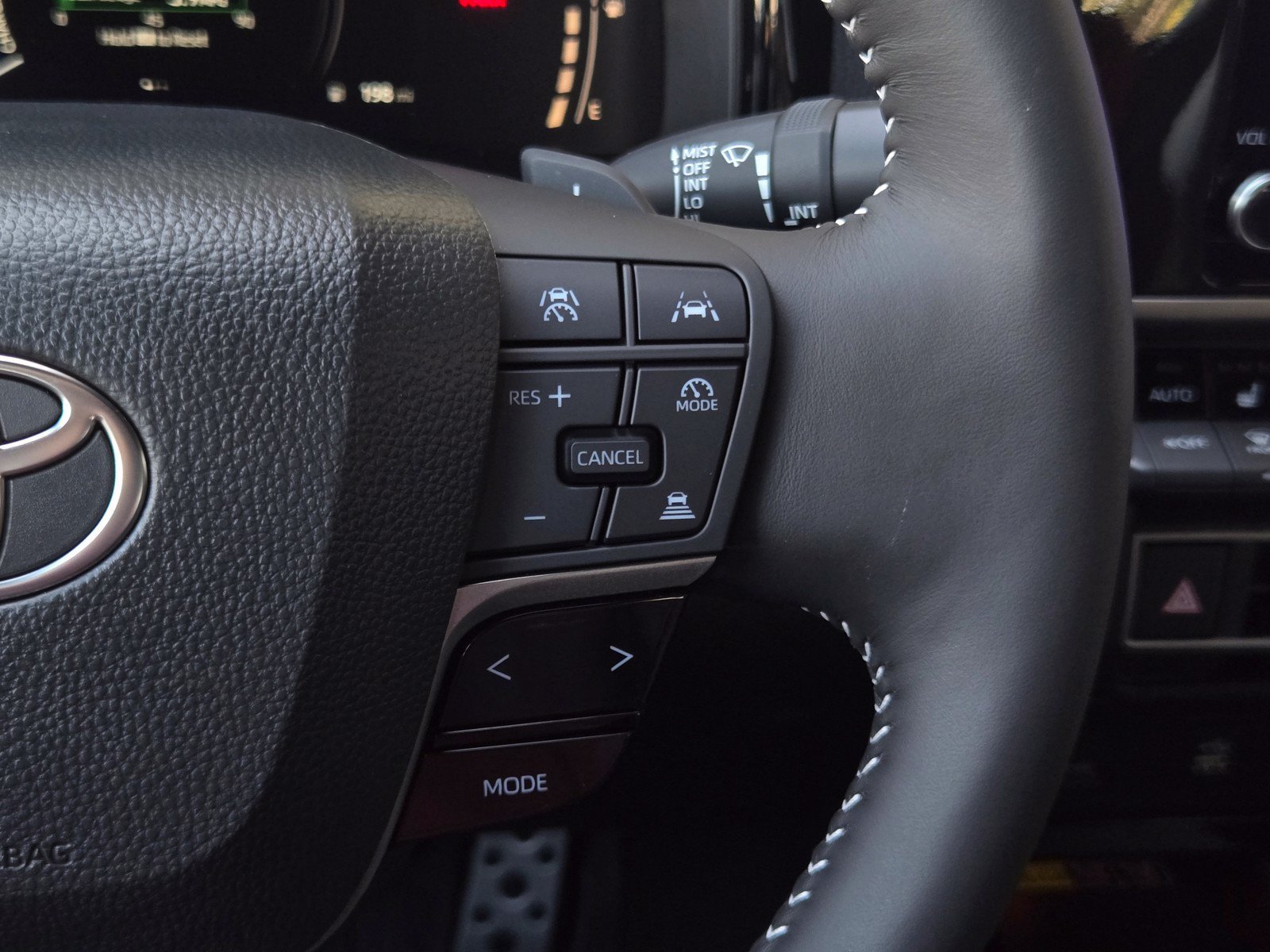 Certified 2026 Toyota Camry SE w/ Convenience Package FWD image 20