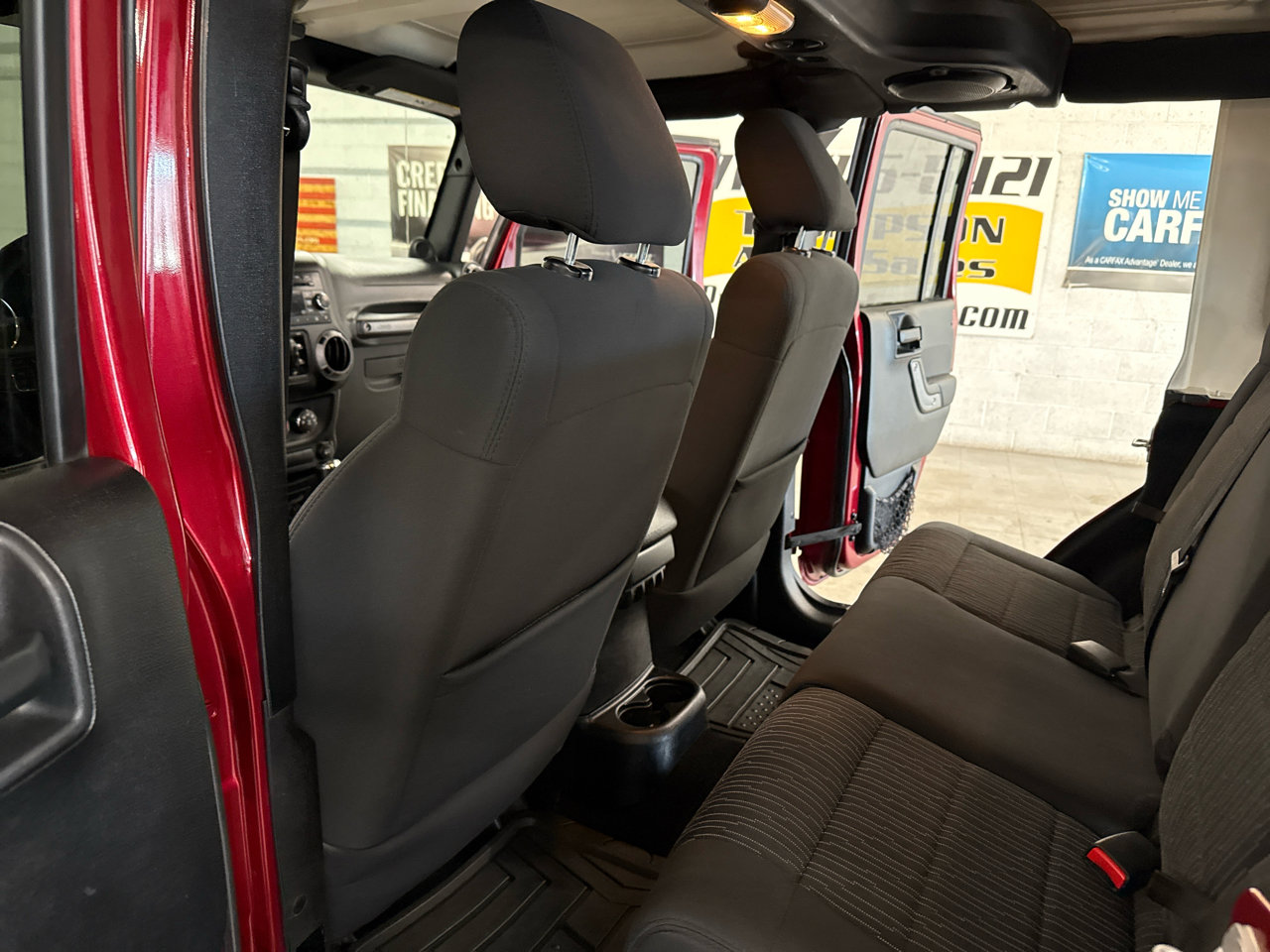 Used 2012 Jeep Wrangler Unlimited Sport image 29