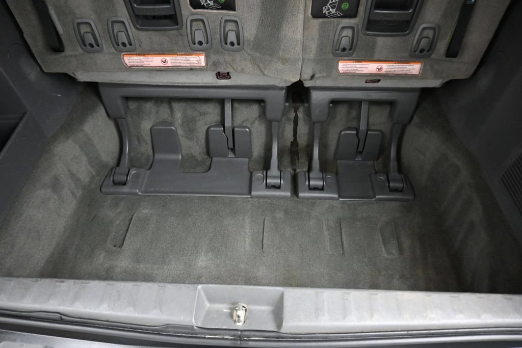 Used 2018 Toyota Sienna LE w/ Carpet Mat Package FWD image 52