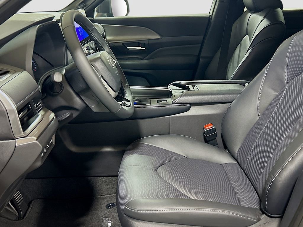 New 2026 Toyota Grand Highlander Nightshade Edition AWD/4WD image 20