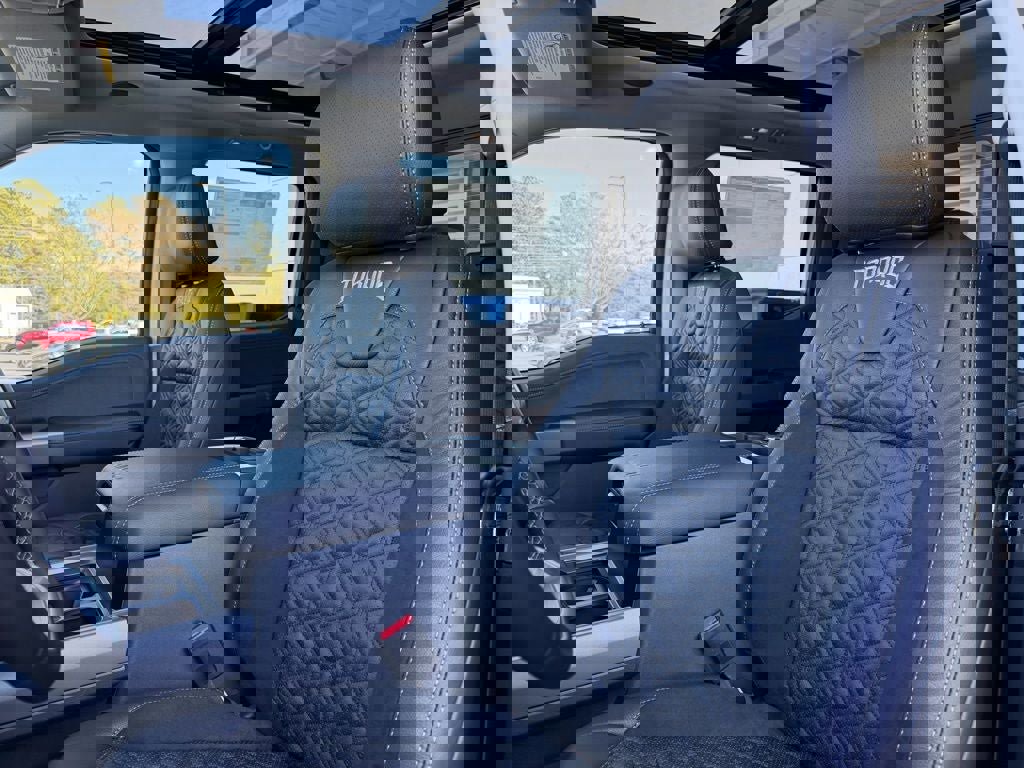 New 2026 Ford F250 Lariat w/ Black Appearance Package image 12