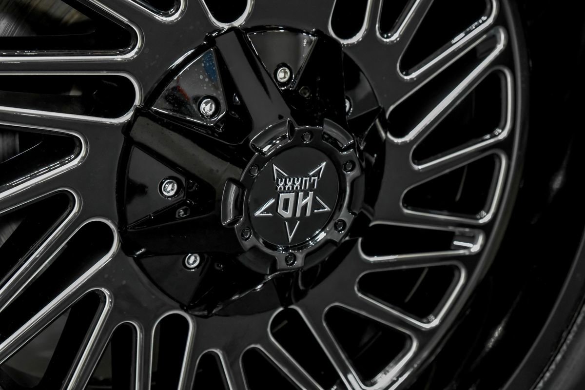 Used 2020 GMC Sierra 3500 AT4 w/ AT4 Premium Package image 59