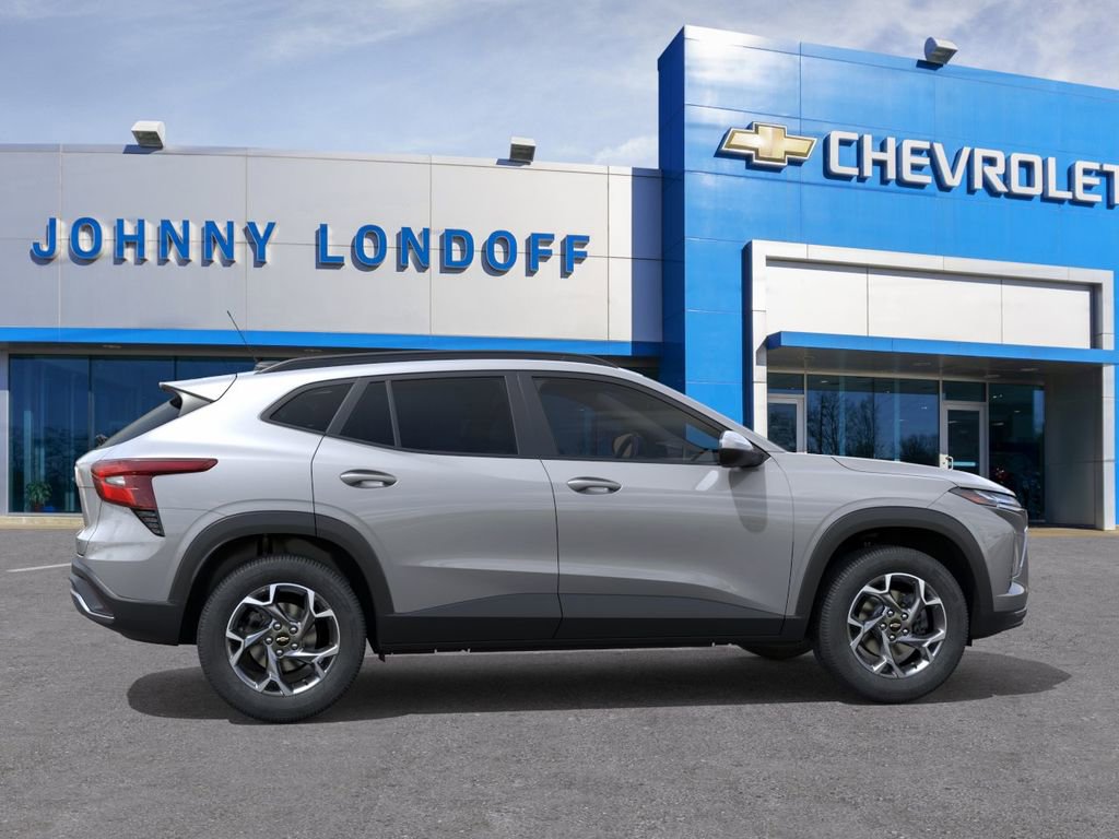 New 2026 Chevrolet Trax LT w/ Sunroof Package FWD image 5