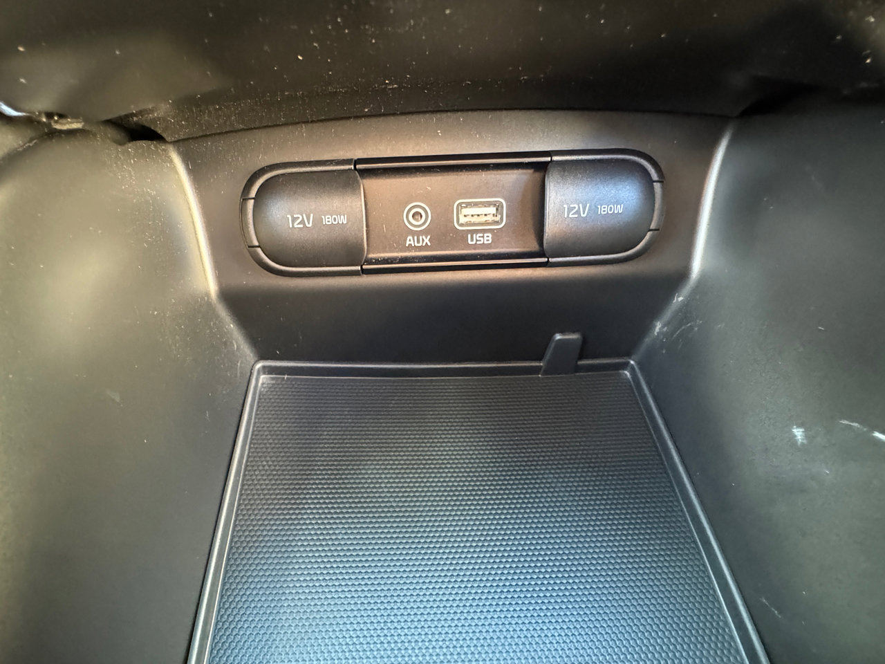 Used 2020 Kia Sorento LX w/ LX I4 Convenience Package image 35