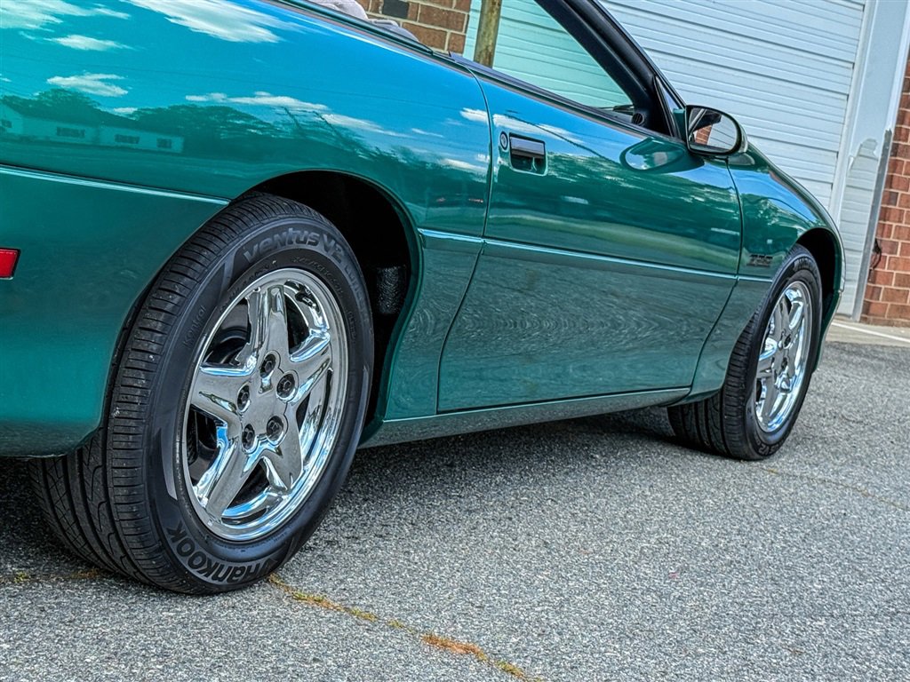 Used 1997 Chevrolet Camaro Z28 w/ Preferred Equipment Group 2 image 38