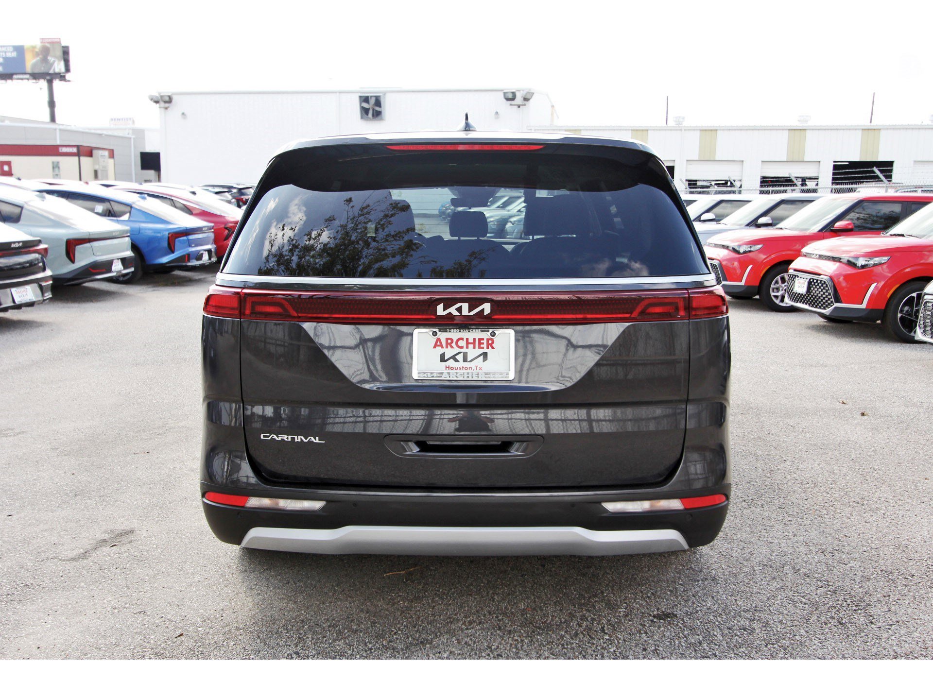 Certified 2024 Kia Carnival LX image 6