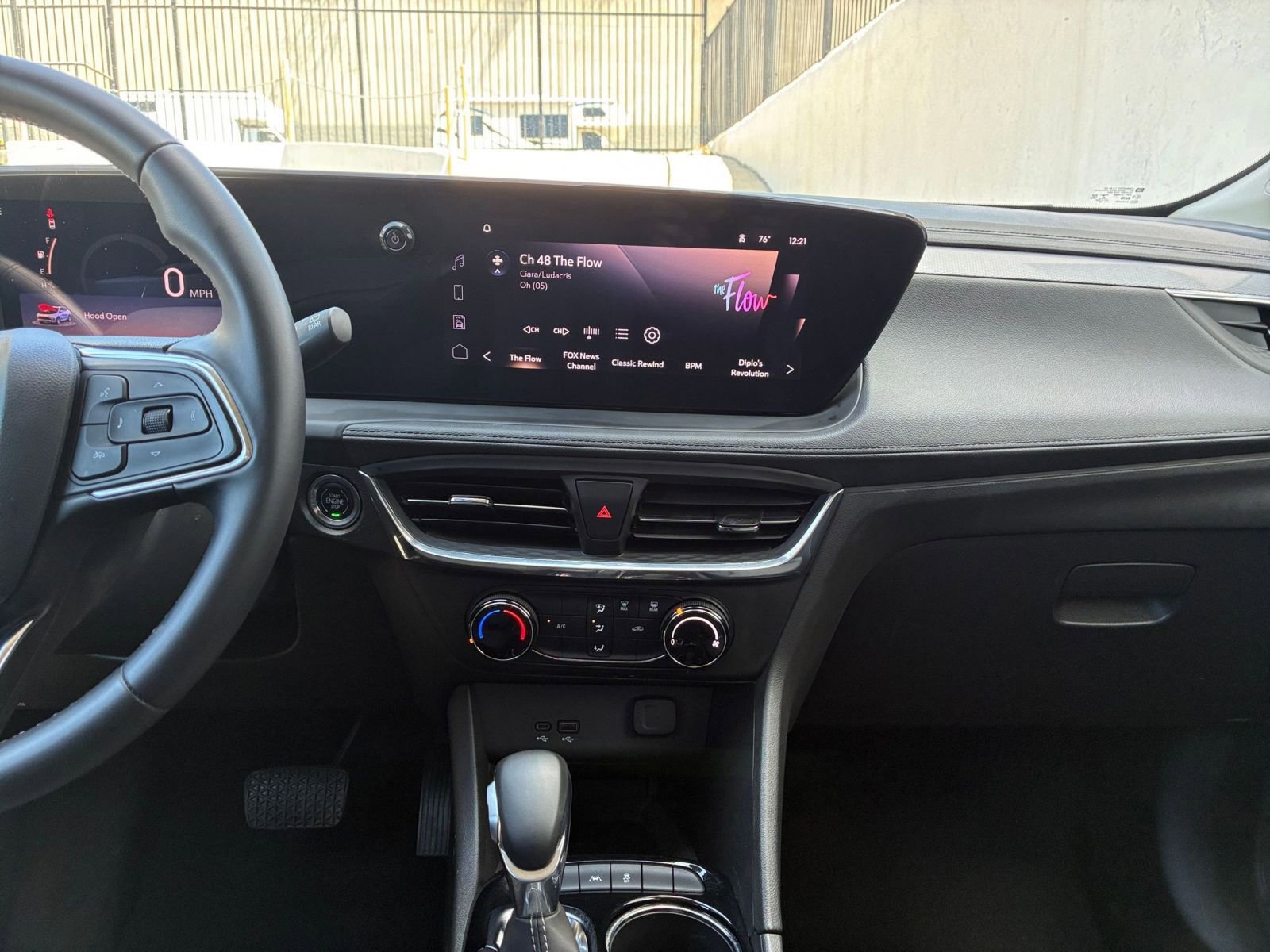 Used 2025 Buick Encore GX Preferred image 17