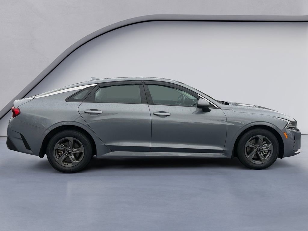 Used 2022 Kia K5 LX image 6