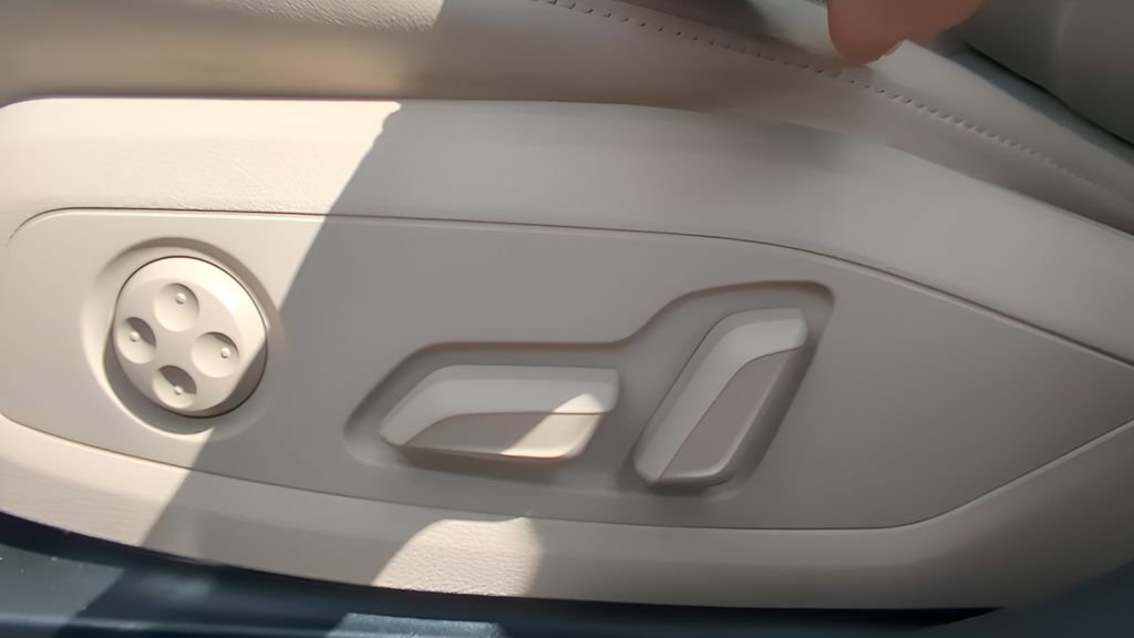 Used 2020 Audi A5 2.0T Premium Plus w/ Premium Plus image 18