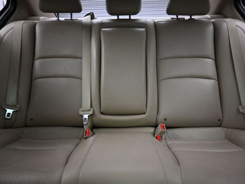 Used 2017 Honda Accord Touring image 31