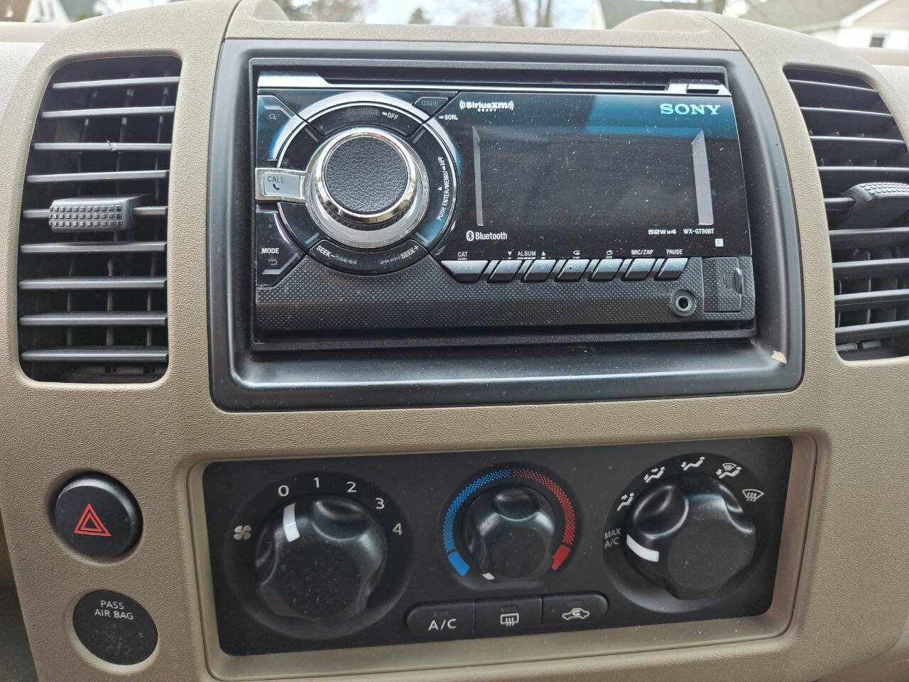 Used 2005 Nissan Frontier LE w/ (J01) Sunroof Pkg image 20