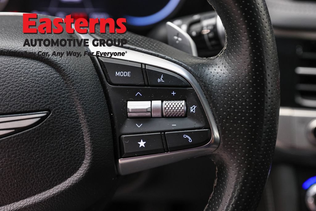 Used 2025 Genesis G70 2.5T RWD image 16