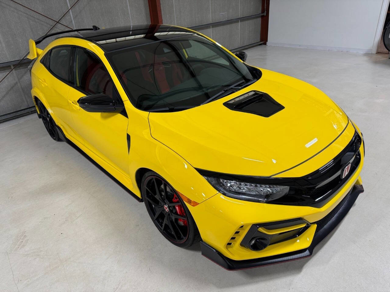 Used 2021 Honda Civic Type R Limited image 33
