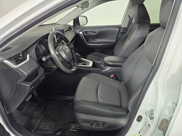 Used 2024 Toyota RAV4 XLE w/ Convenience Package image 22