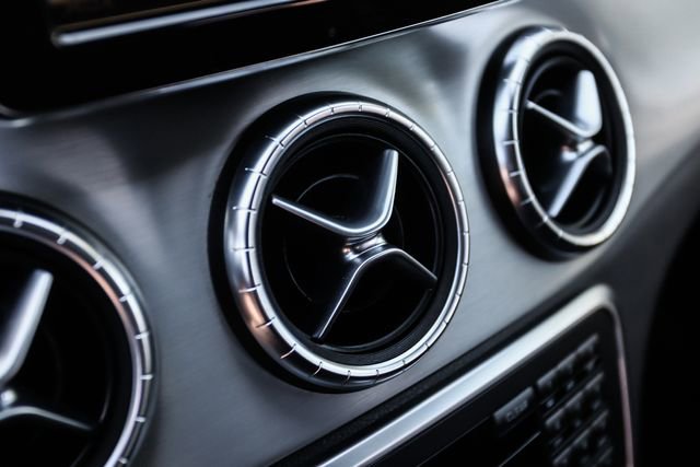 Used 2014 Mercedes-Benz CLA 250 image 37