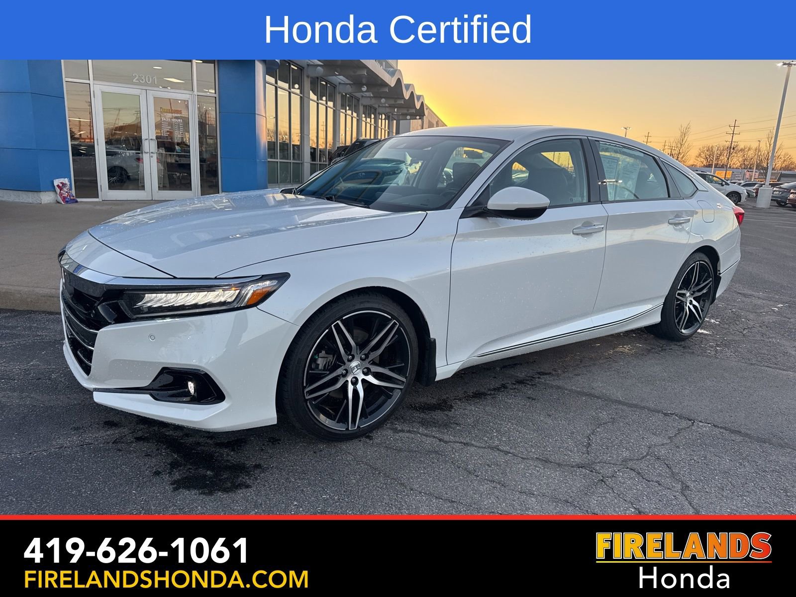 Used 2022 Honda Accord Touring image 2