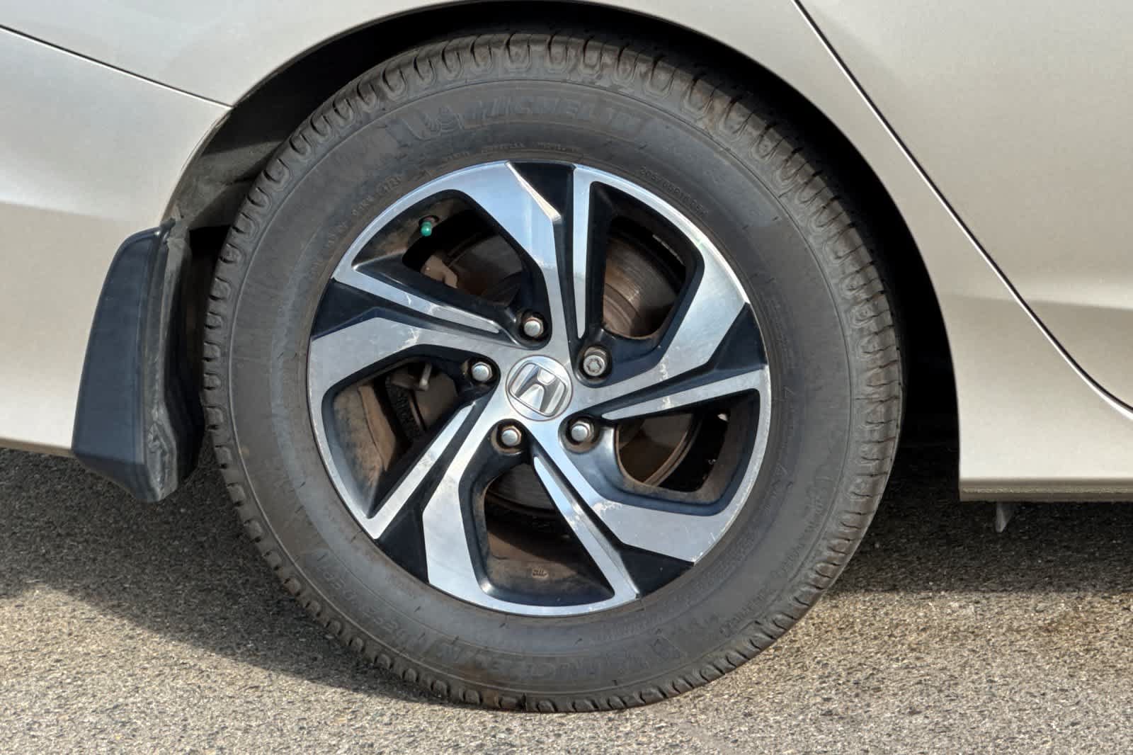 Used 2016 Honda Accord LX image 20