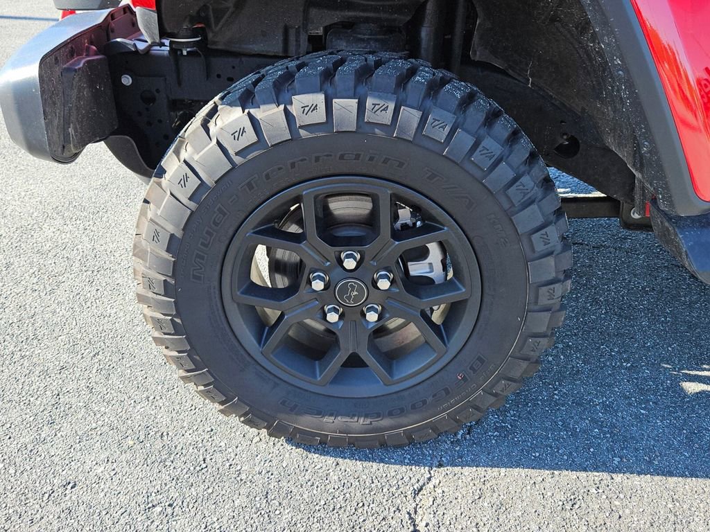 Used 2025 Jeep Gladiator Sport AWD/4WD image 9