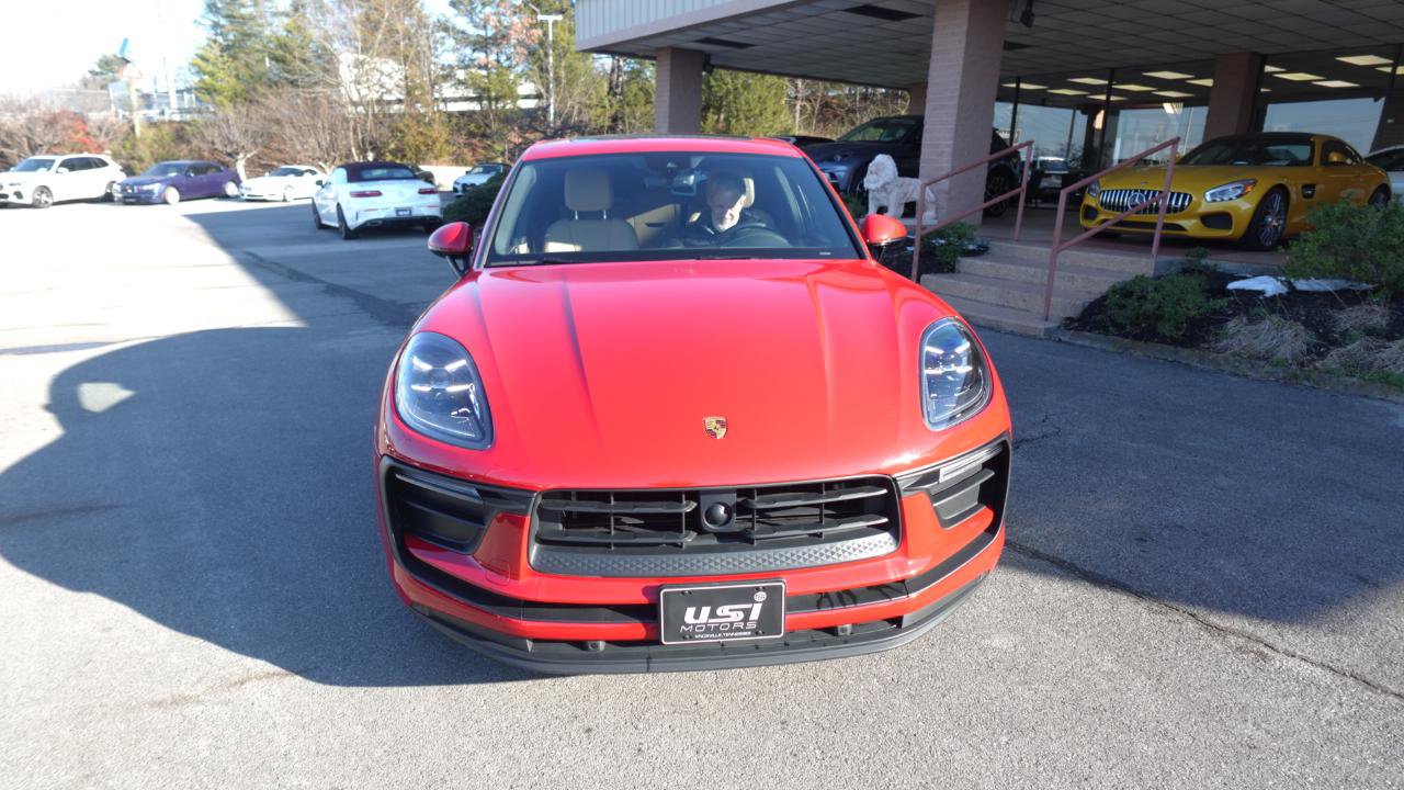 Used 2023 Porsche Macan image 6