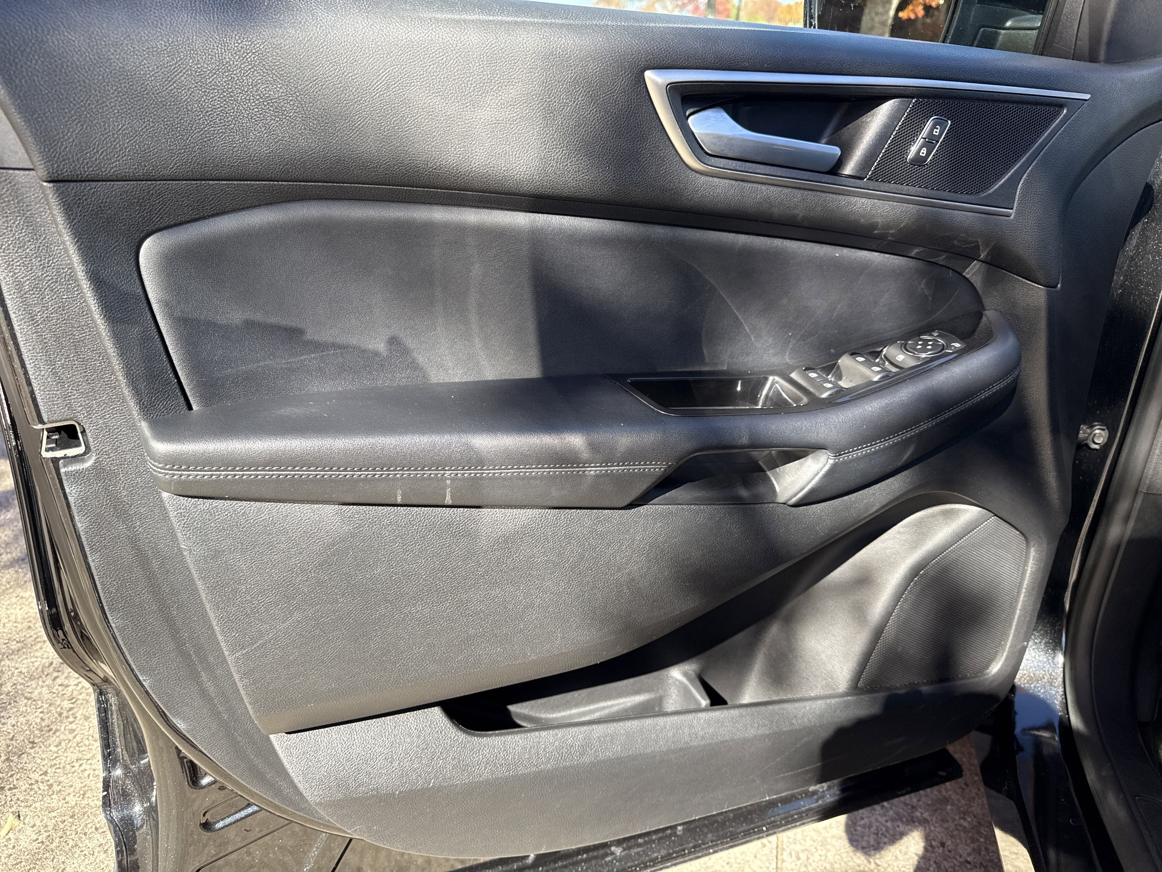 Used 2015 Ford Edge SEL w/ Equipment Group 201A image 10