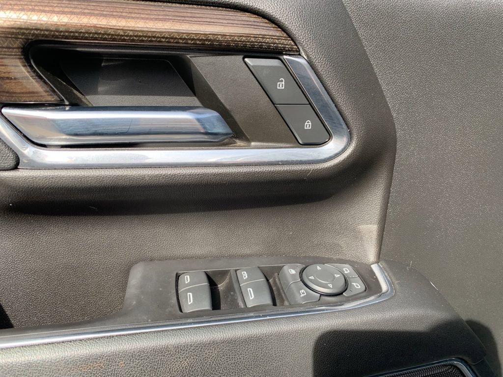 Used 2024 Chevrolet Silverado 2500 LT w/ Midnight Edition image 13