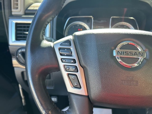 Used 2017 Nissan Titan SL image 15