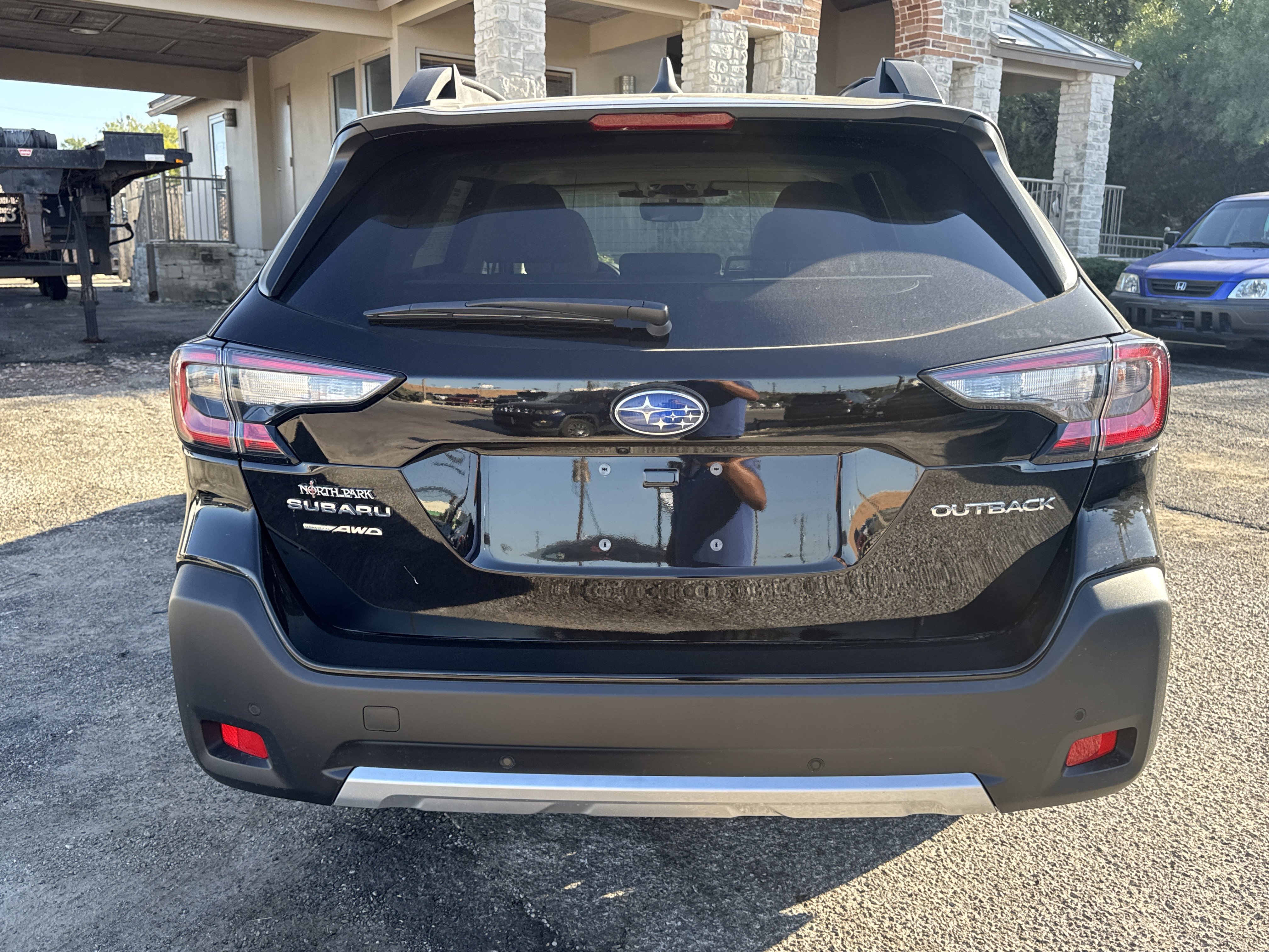 New 2025 Subaru Outback Limited image 4