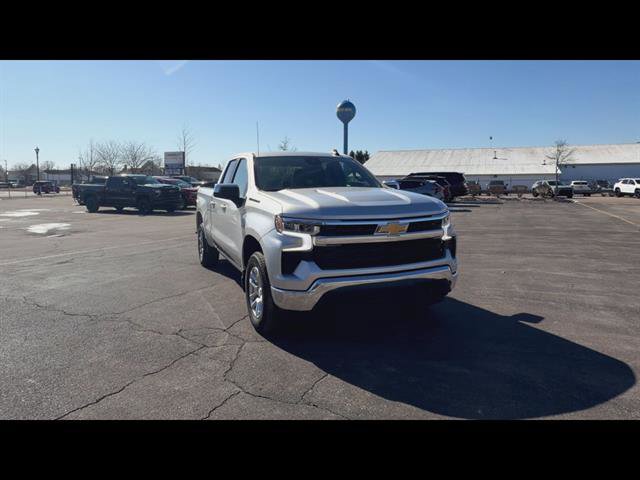 Used 2022 Chevrolet Silverado 1500 LT image 3