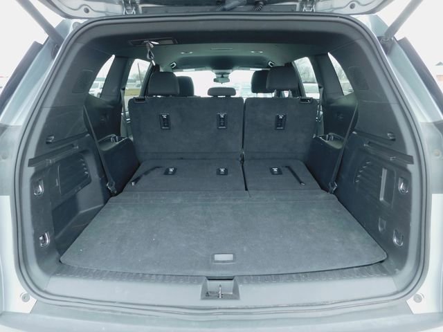 Used 2025 GMC Acadia Elevation image 12