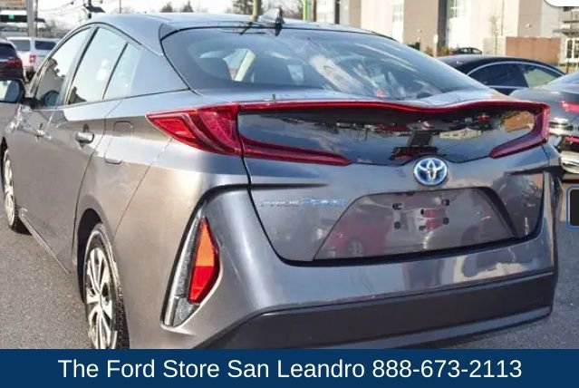 Used 2021 Toyota Prius Prime XLE image 5