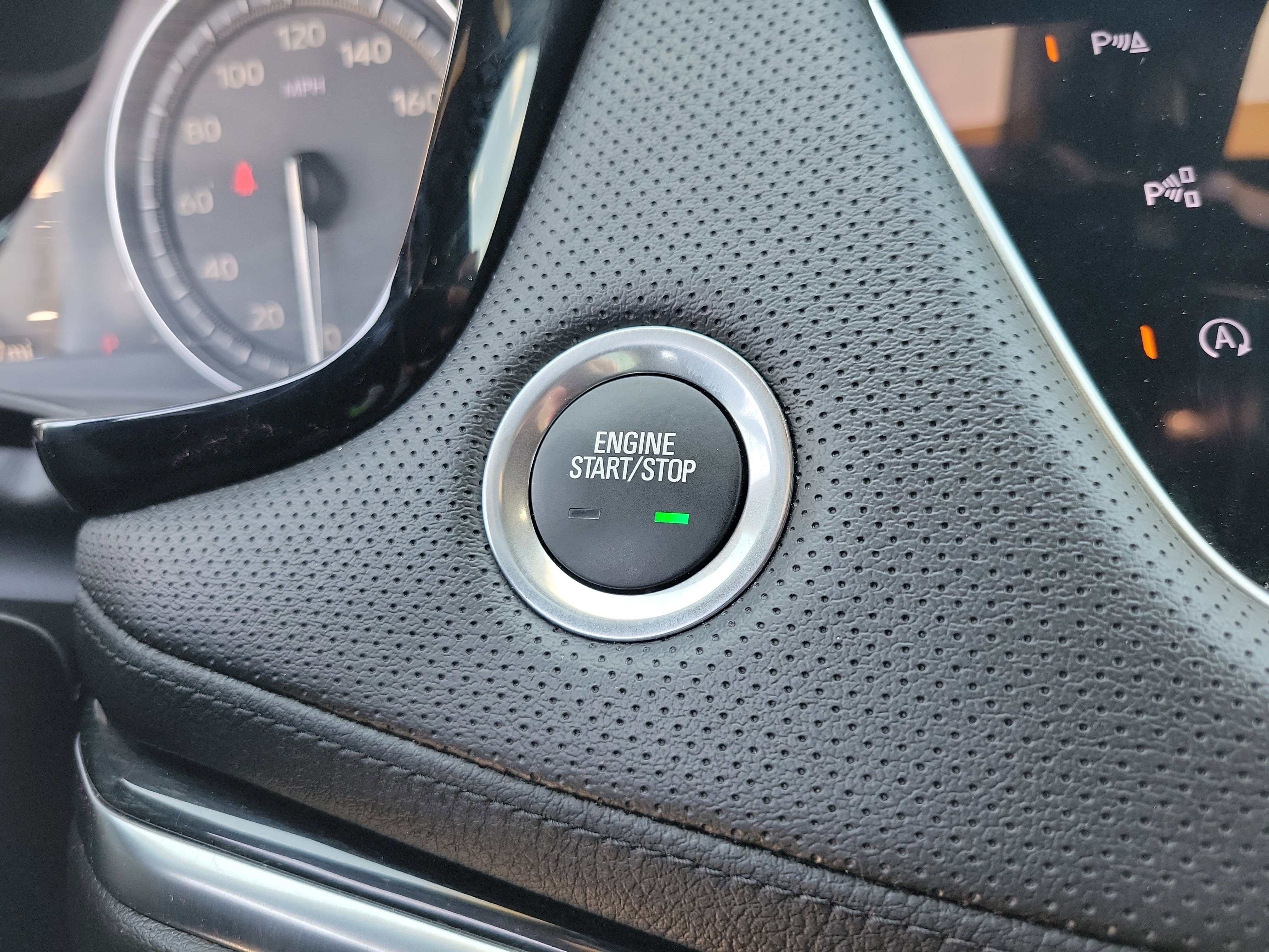 Certified 2025 Cadillac XT5 Premium Luxury w/ Technology Package image 32