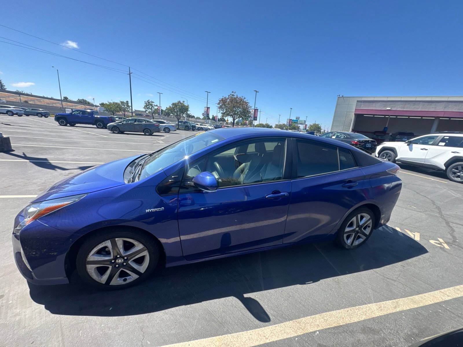 Used 2016 Toyota Prius Three Touring FWD image 6