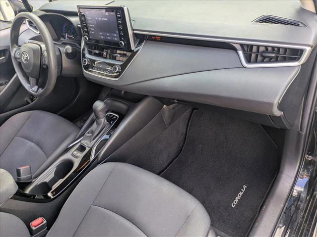 Used 2020 Toyota Corolla LE image 18