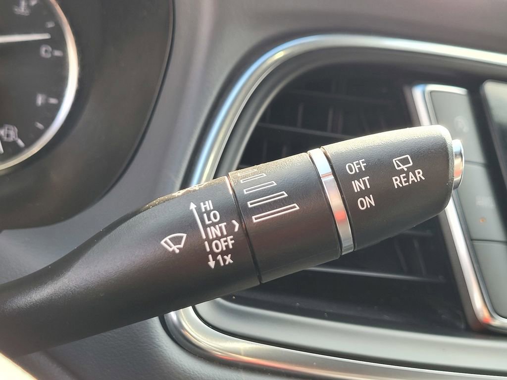 Used 2024 Buick Enclave Premium AWD/4WD image 27