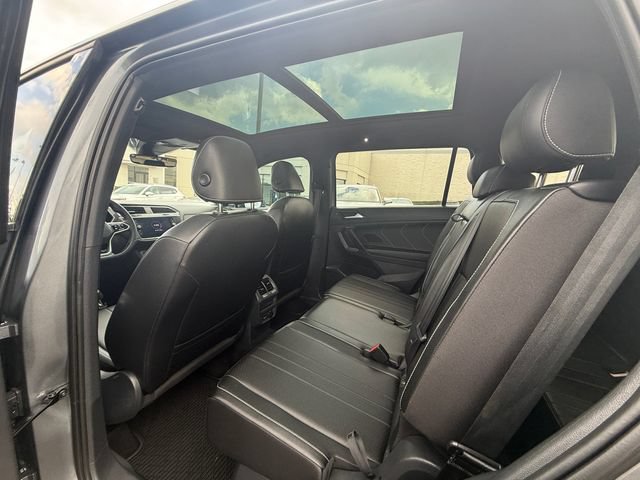 Used 2023 Volkswagen Tiguan SE R-Line FWD image 33