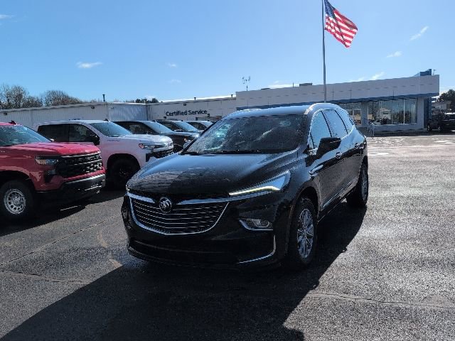 Used 2023 Buick Enclave Essence AWD/4WD image 1