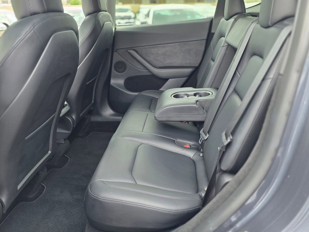 Used 2023 Tesla Model Y Long Range image 17